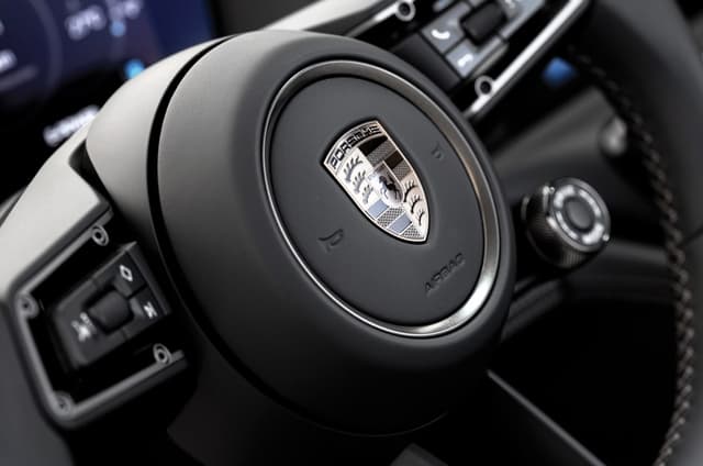 Steering Wheel Image - 15537